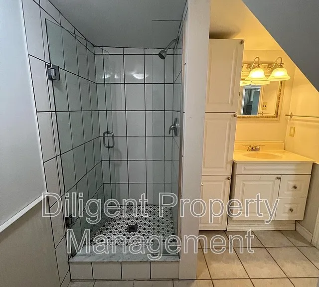 642 Bolivar St #MAIN FLOOR — Photo 6