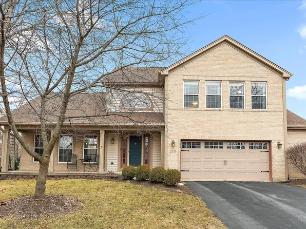 210 River Ct, Minooka, IL 60447