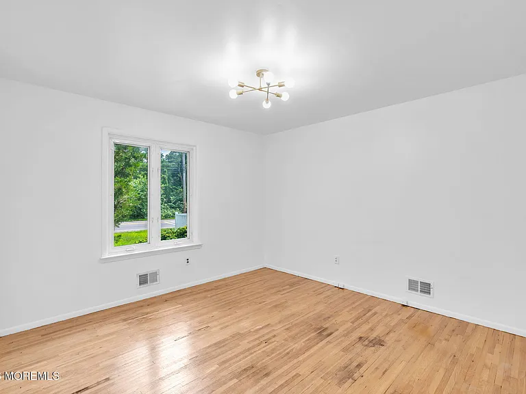 809 Commonwealth Blvd — Photo 24