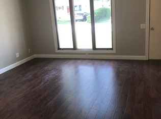 1750 Washington St, Carlyle, IL