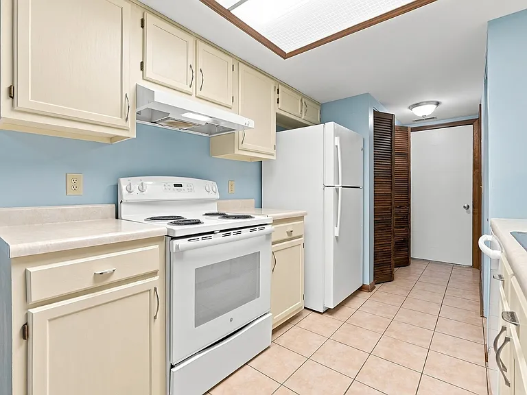 6032 Sawmill Woods Dr — Photo 10