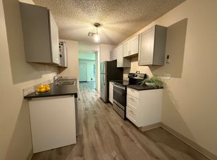 19535 River Rd APT 11, Gladstone, OR 97027