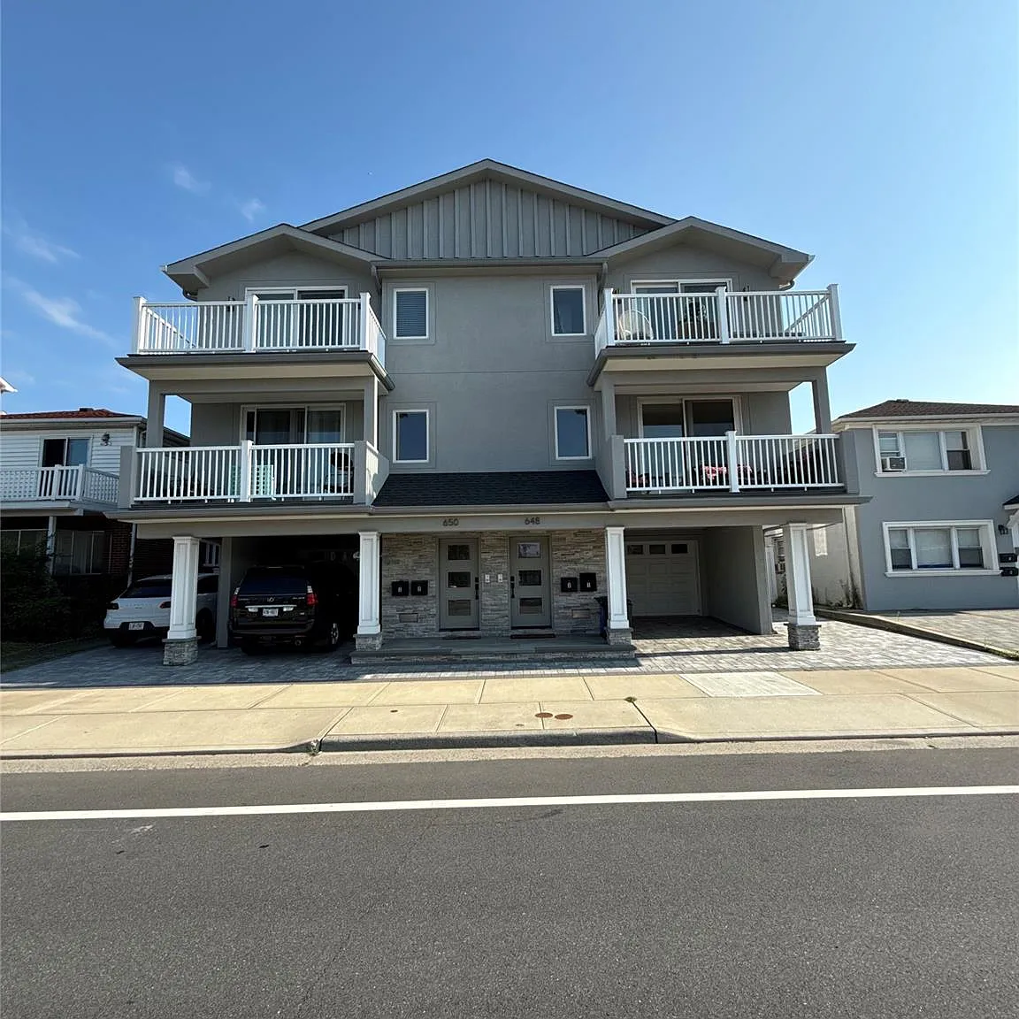 3 bed, 2.0 bath, 1200 sqft, $4,700 — Photo 1