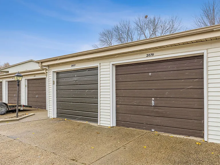 2079 NW Hickory Ln — Photo 15