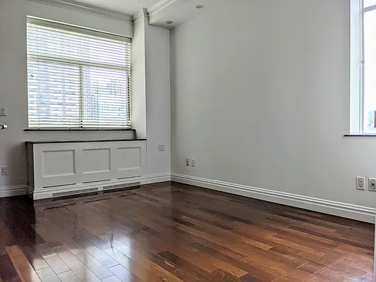 Rented by PocketBroker Inc | media 20