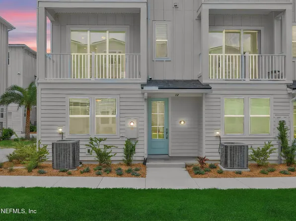 12 N BEACH Way, Jacksonville Beach, FL 32250