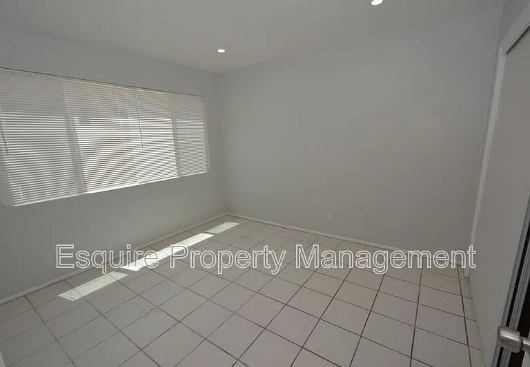 951 W Cedar Ct #1 — Photo 10