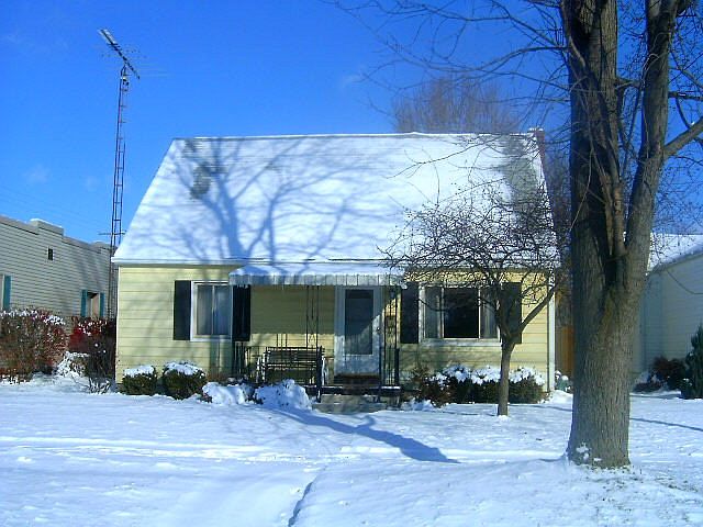 1st image of 650 W Perry St