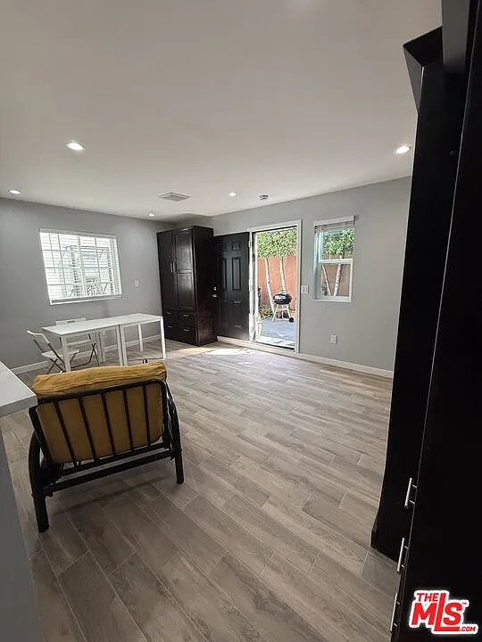 Studio, 1.0 bath, 450 sqft, $2,200 — Photo 4