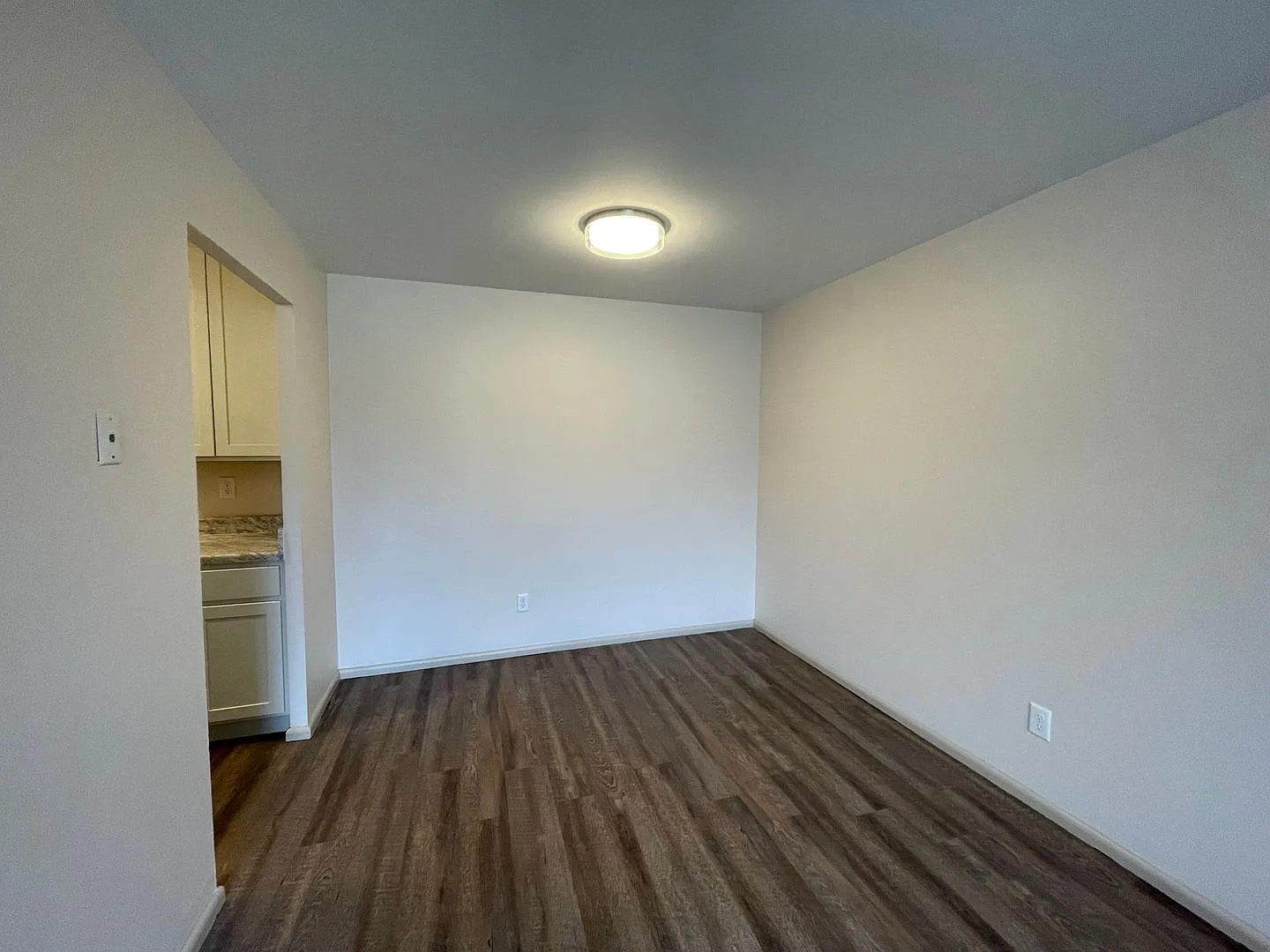 113 S Platten St — Photo 3