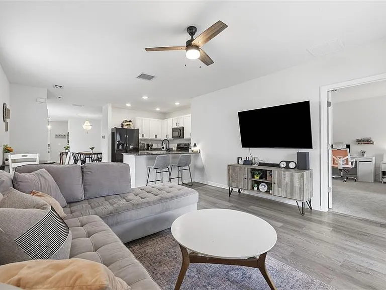 16163 Silent Sands Ln — Photo 13