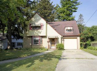 710 Highview Ave, Rockford, IL 61107