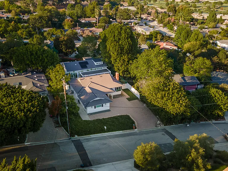 2219 Estribo Dr-3_10272025