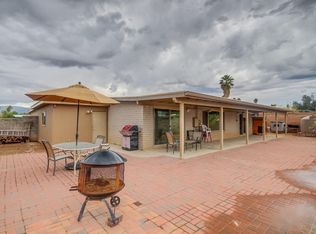 9302 E Betsey Pl, Tucson, AZ 85710