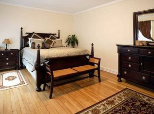 35 Clinton Ave #2E, New Rochelle, NY 10801