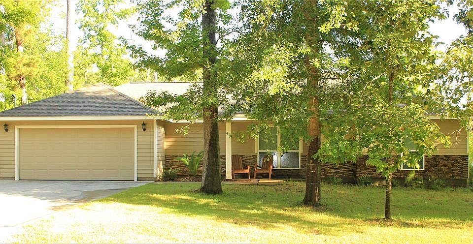 Welcome home to 45 Lakeway Drive