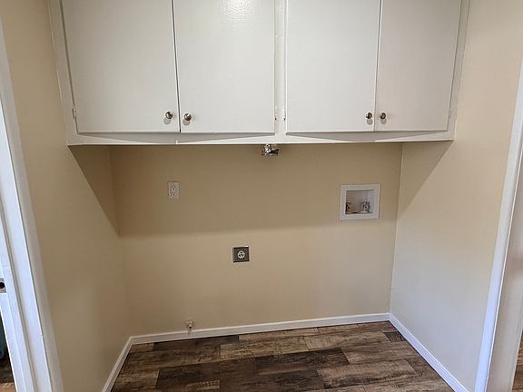5th image of 54141 Pine Crest Ave #B