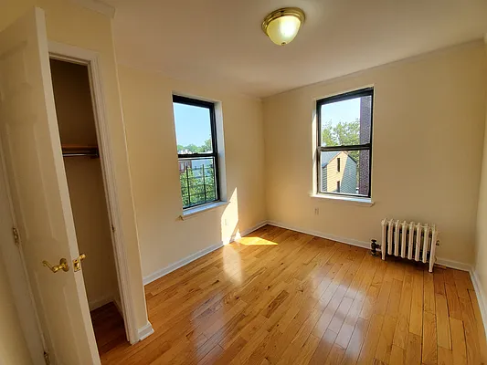 Rented by Ideal Properties Group | media 8