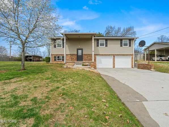 2703 Birdwell Dr, Maryville, TN 37804