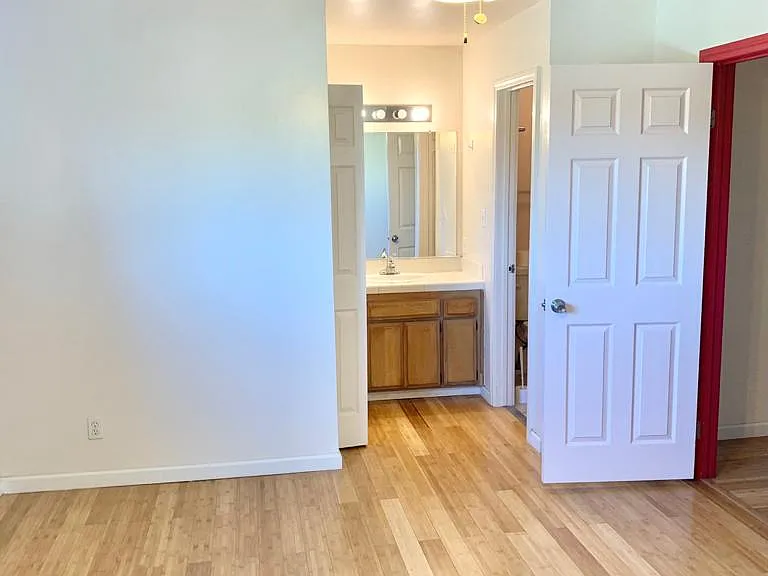2266 Grand Ave #26 — Photo 10