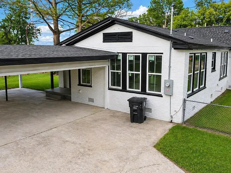 4809 Longfellow Dr — Photo 16