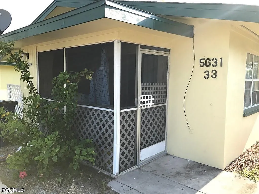2 bed, 1.0 bath, 725 sqft, $1,200 — Photo 3