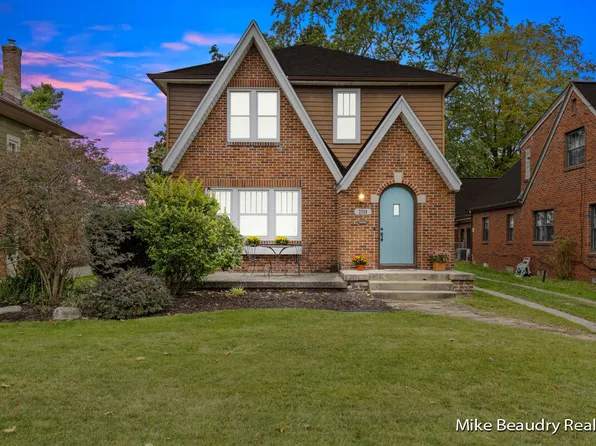 2209 Paris Ave SE, Grand Rapids, MI 49507