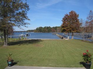 1170 Shore Dr, Manning, SC 29102