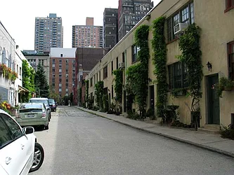 Sold by Ann Weintraub, Ltd.