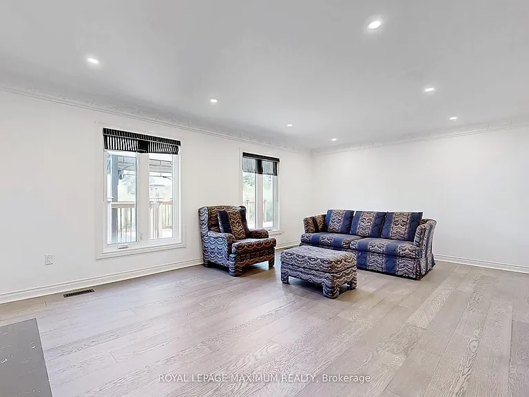22A Waltham Cres — Photo 11
