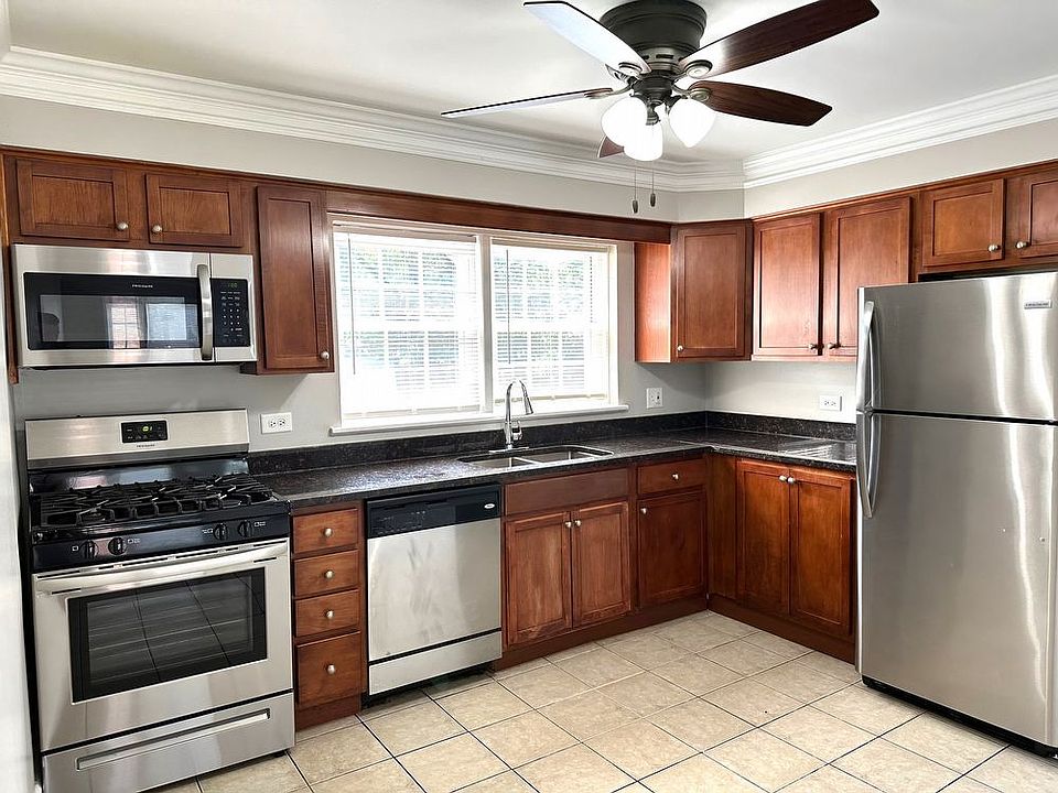 1st image of 9203 Monroe Ave #12