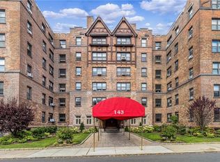 143 Garth Rd APT 4K, Scarsdale, NY 10583