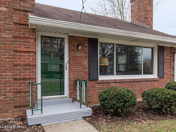 4th image of 2504 Wendell Ave