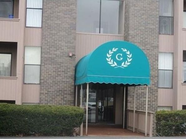 42 Shrewsbury Green Dr #42