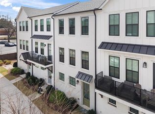 144 Chestnut Cir, Atlanta, GA 30342