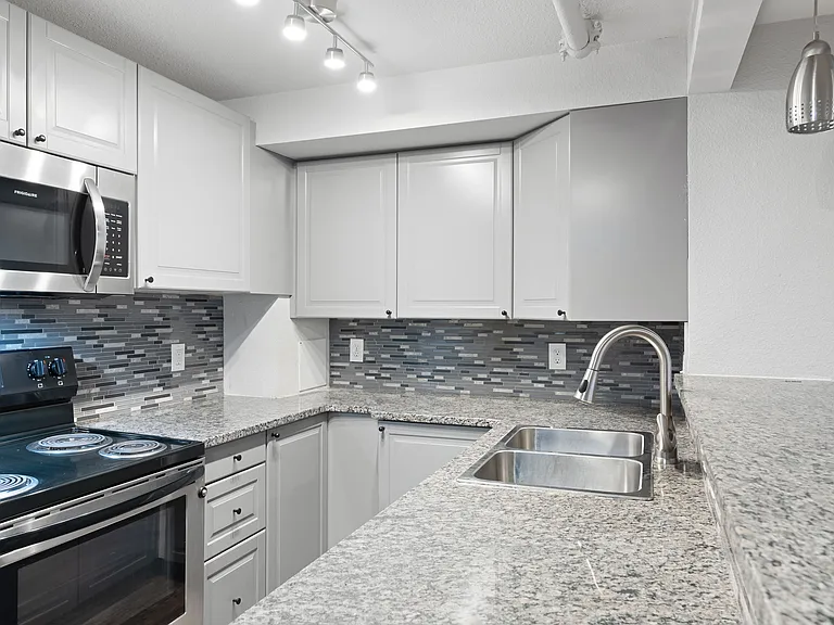 2455 S Gaylord St #3 — Photo 11