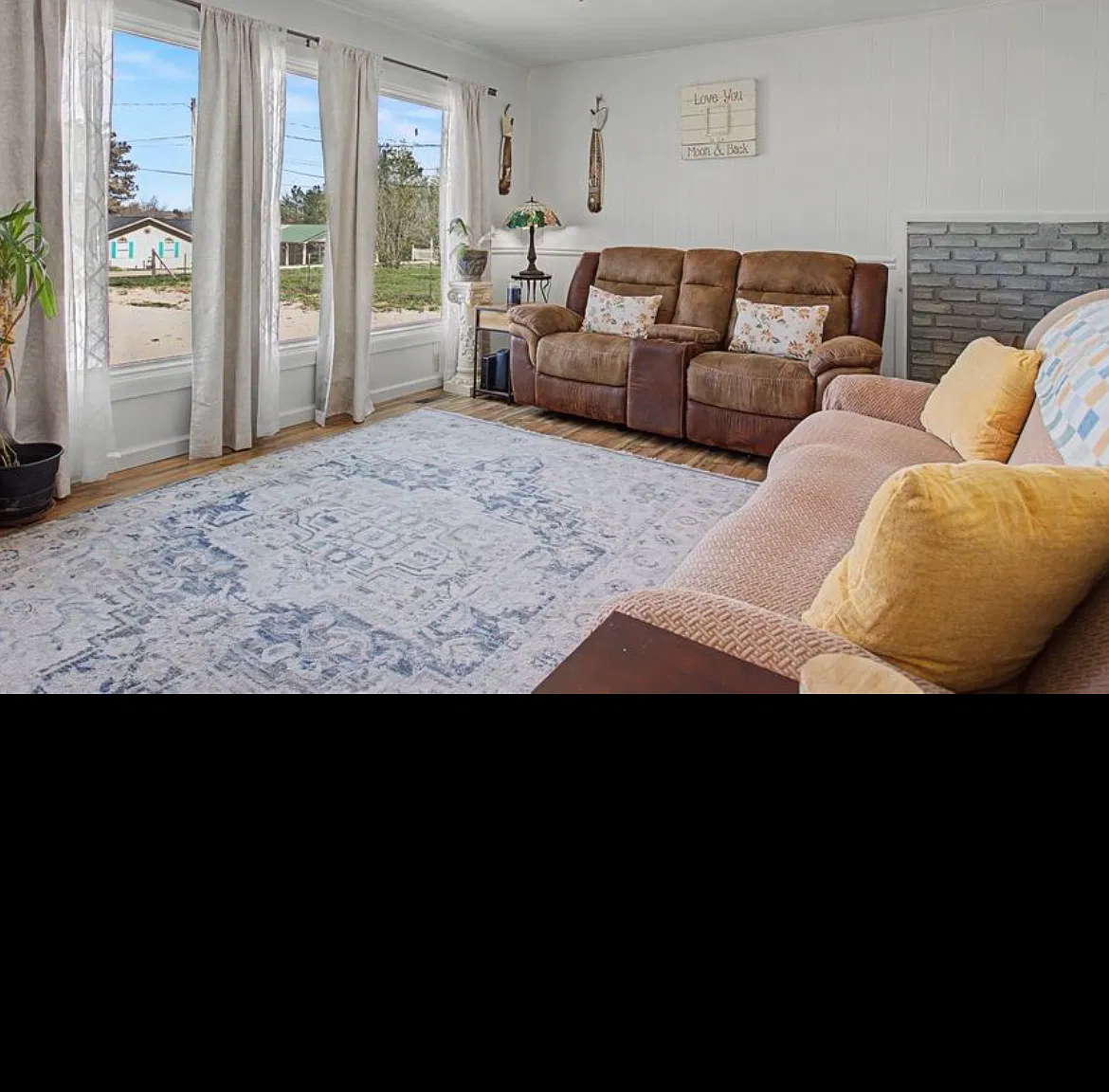 3 bed, 1360 sqft, $1,150 — Photo 4