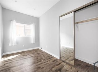 939 W 66th St #1, Los Angeles, CA 90044