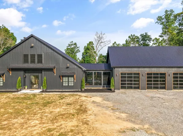 529 Travellers Way, Lenoir City, TN 37771