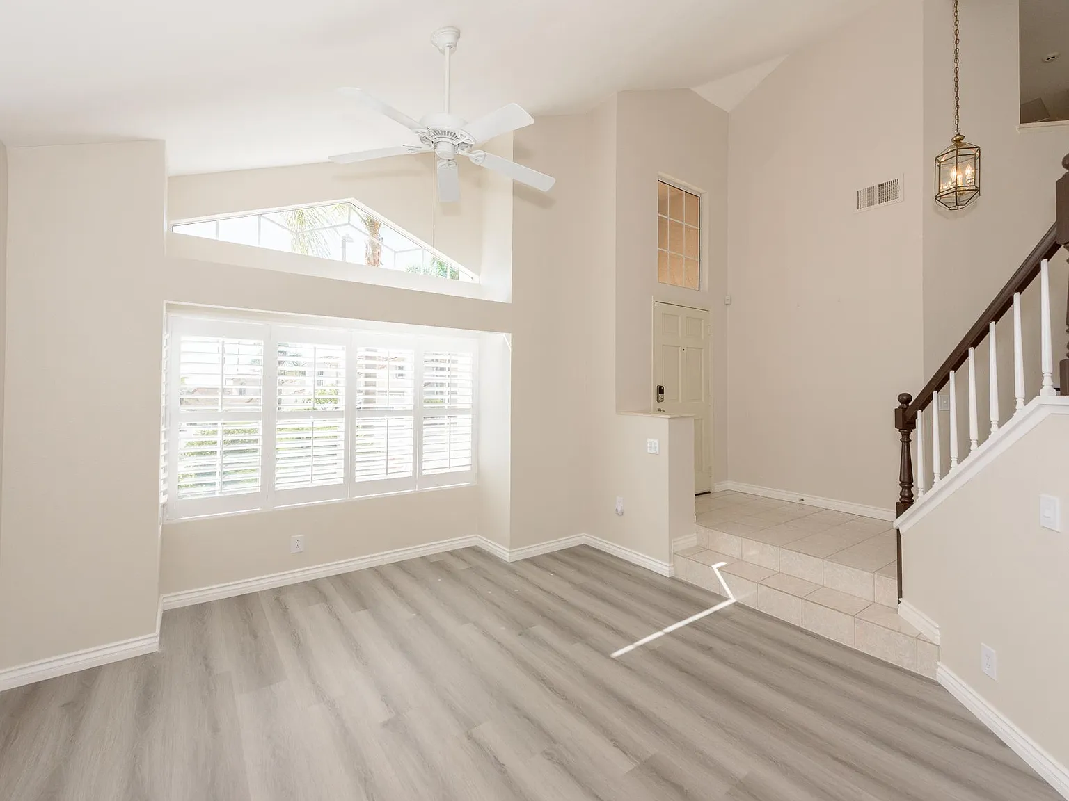 3 bed, 1938 sqft, $4,100 — Photo 2