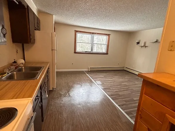 12 Roderick Rd #B, Clinton, ME 04927