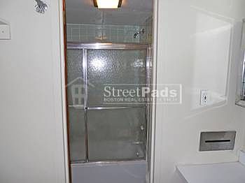 5th image of 1110 Commonwealth Ave #1110418