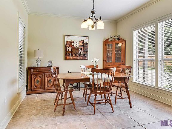 4th image of 18104 Kenner Dr