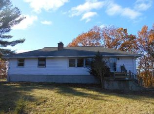 21 Heavenly Dr, Chester, NY 10918