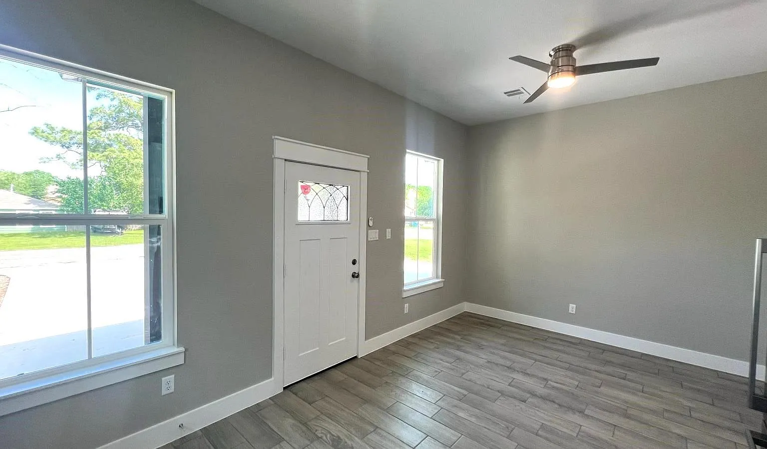 3 bed, 2.0 bath, 1000 sqft, $1,850 — Photo 4
