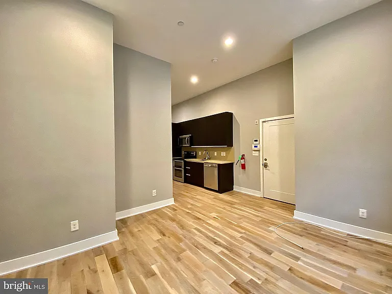 1516 Green St #A — Photo 3