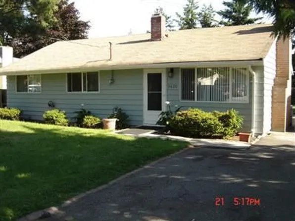 5630 203rd St SW, Lynnwood, WA 98036