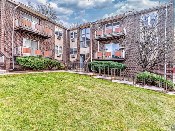 421 Bloomfield Ave #3E, Verona, NJ 07044