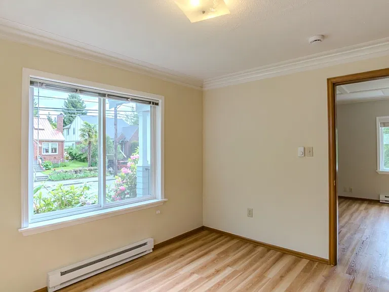 9017 5th Ave NE — Photo 10