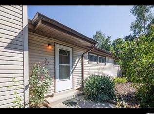 1754 E Clover Dale Rd, Cottonwood Heights, UT 84121